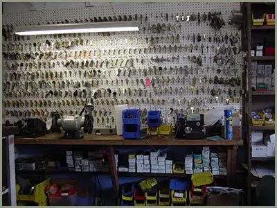 Locksmith Solution Services South Milwaukee, WI 262-343-8161 - 68-44-3